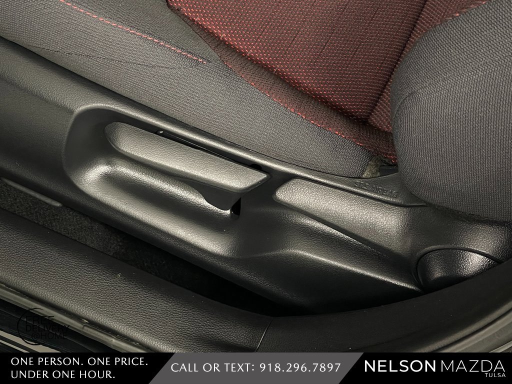 Used 2024 Toyota Corolla SE image 19