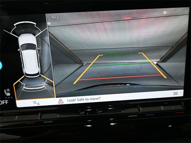 New 2026 Volkswagen Atlas Cross Sport SEL Premium R-Line image 32