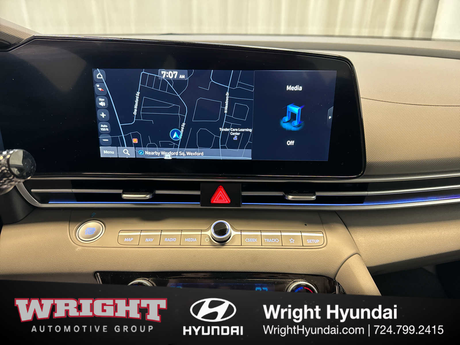 Used 2024 Hyundai Elantra SEL w/ Convenience Package image 25