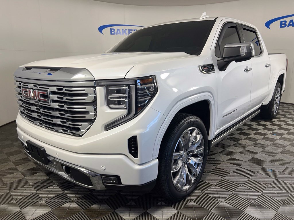 Used 2025 GMC Sierra 1500 Denali AWD/4WD image 1