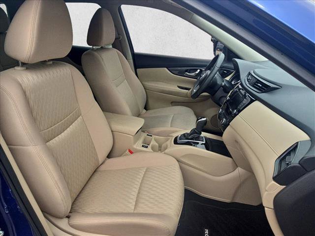 Used 2020 Nissan Rogue SV FWD image 20