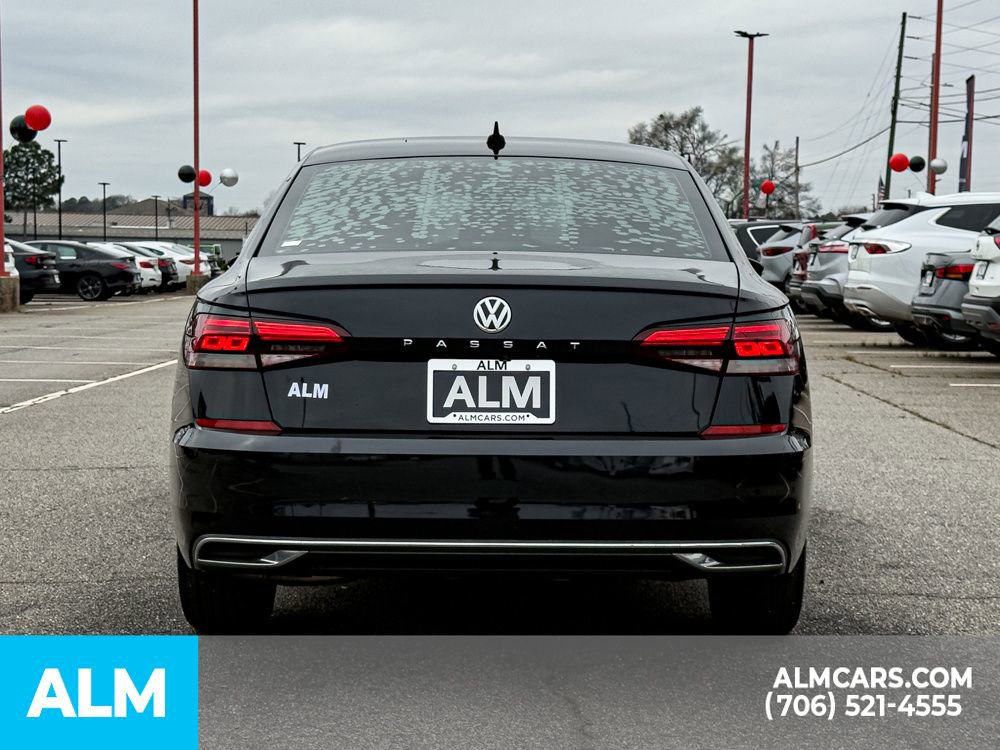 Used 2021 Volkswagen Passat 2.0T SE image 5
