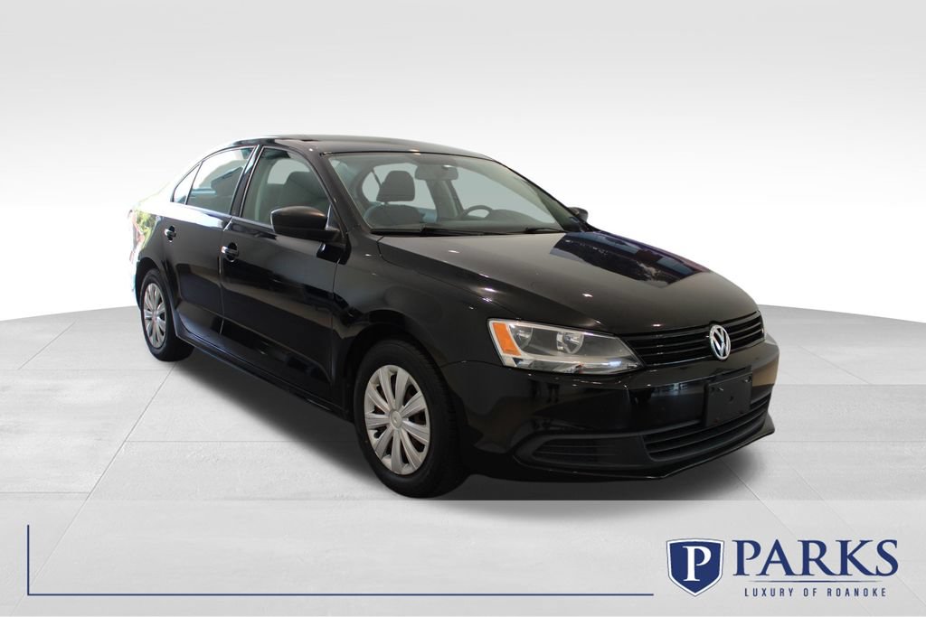 Used 2013 Volkswagen Jetta S FWD image 1
