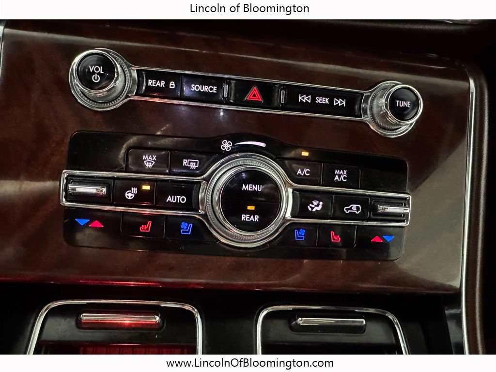 Certified 2023 Lincoln Aviator Black Label w/ Dynamic Handling Package AWD/4WD image 37