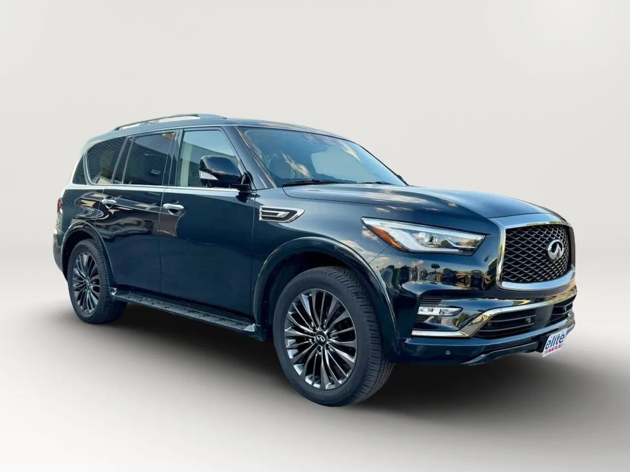 Used 2024 INFINITI QX80 Premium Select w/ Cargo Package AWD/4WD image 1