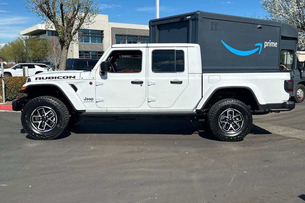 New 2026 Jeep Gladiator Rubicon w/ Safety Group AWD/4WD image 7