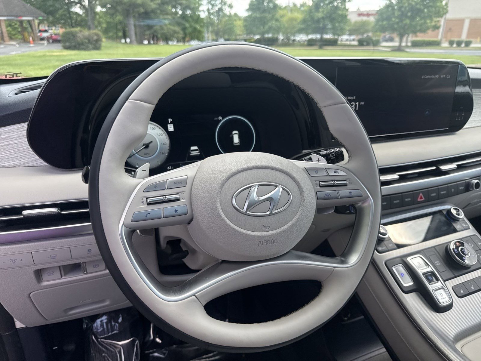 Used 2025 Hyundai Palisade Calligraphy AWD/4WD image 16