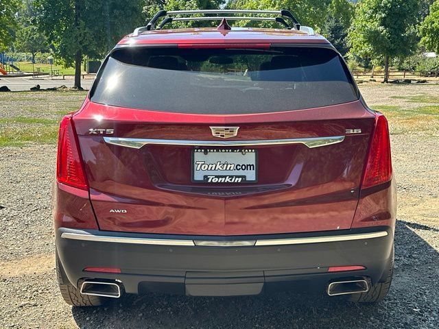 Used 2017 Cadillac XT5 Luxury AWD/4WD image 8