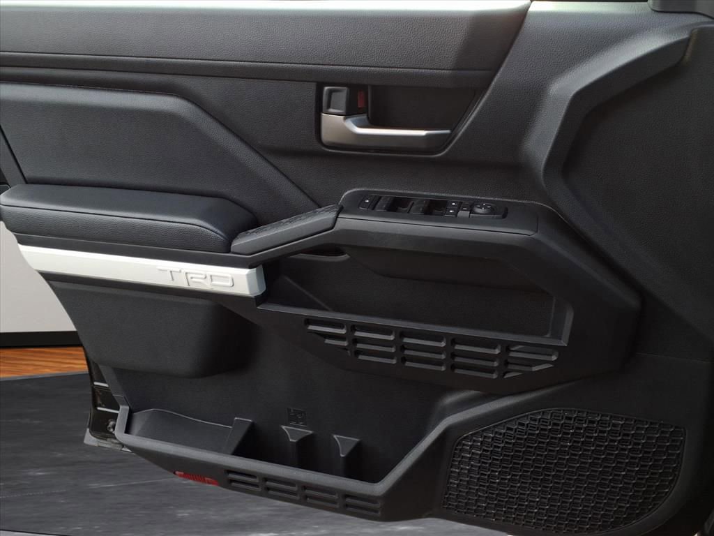 Used 2024 Toyota Tacoma TRD Off-Road image 21