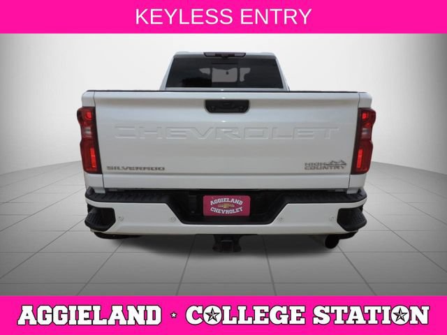 Used 2024 Chevrolet Silverado 3500 High Country w/ High Country Premium Package AWD/4WD image 5