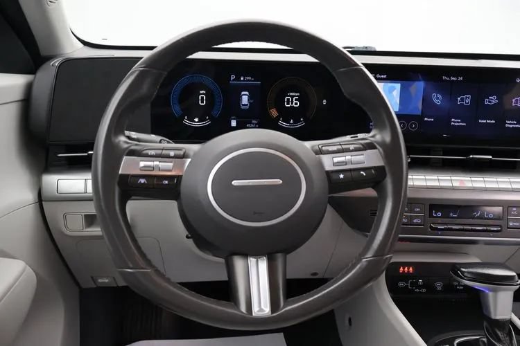 Used 2025 Hyundai Kona SEL FWD image 20