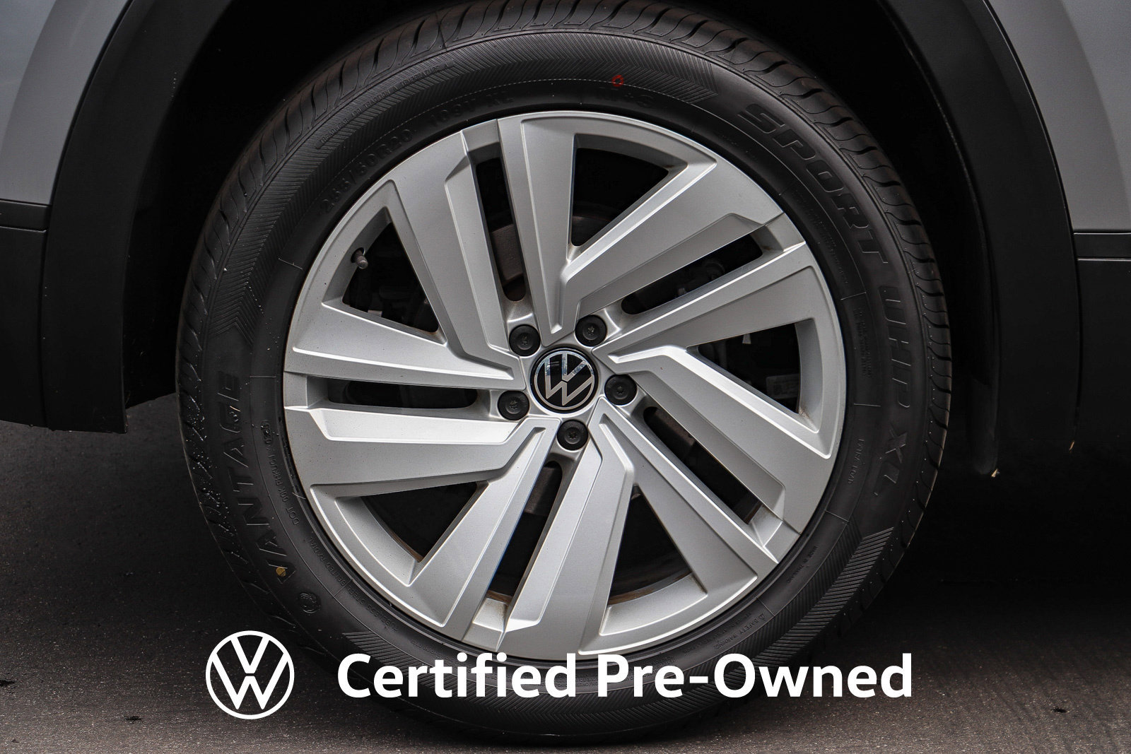 Certified 2022 Volkswagen Atlas Cross Sport SE AWD/4WD image 13