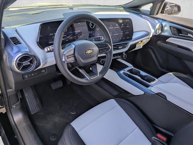 New 2026 Chevrolet Equinox EV LT image 3