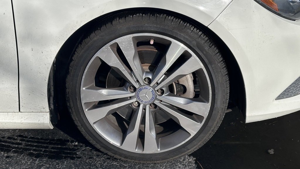 Used 2015 Mercedes-Benz CLA 250 CLA 250 image 4