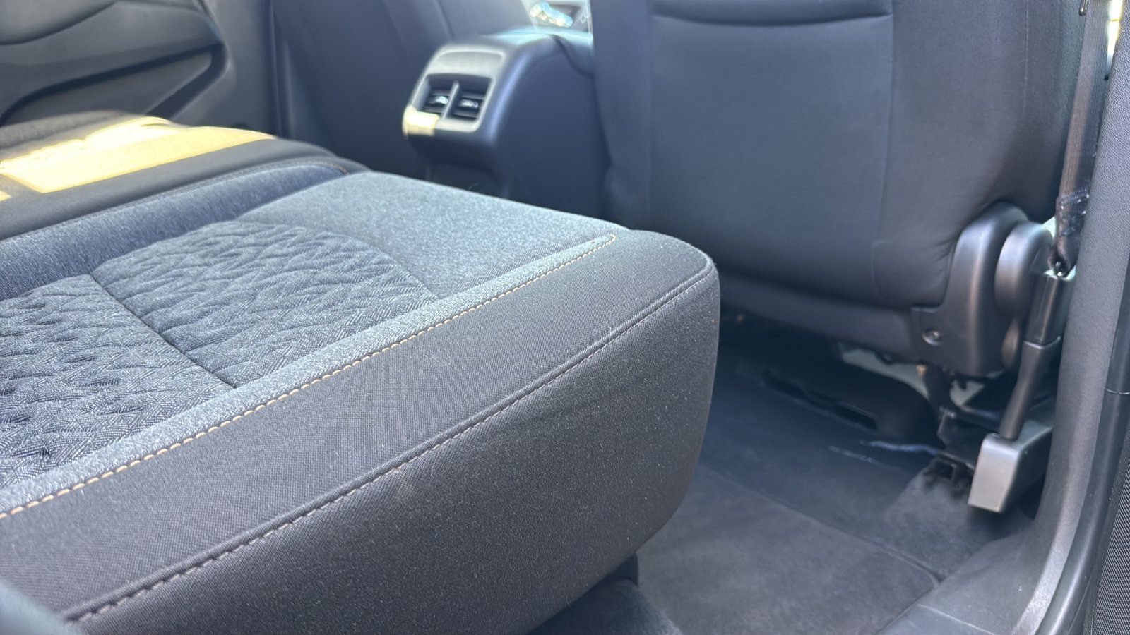 Used 2024 Chevrolet Equinox LT FWD image 26
