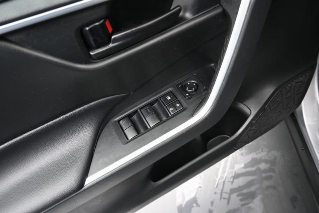 Certified 2023 Toyota RAV4 LE AWD/4WD image 20