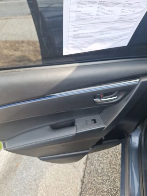 Used 2017 Toyota Corolla SE w/ Carpet Mat Package (TMS) image 16