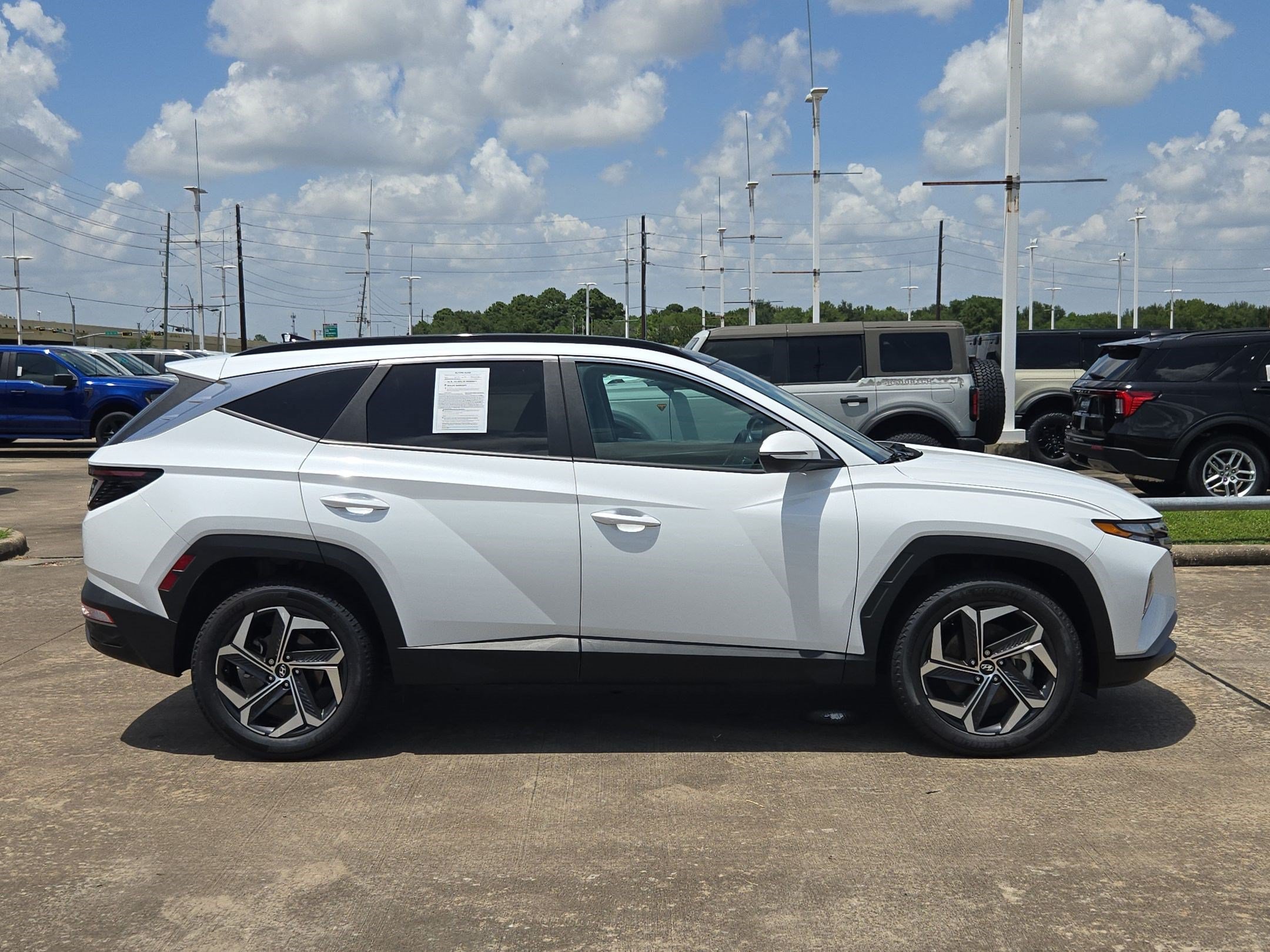 Used 2023 Hyundai Tucson SEL AWD/4WD image 2