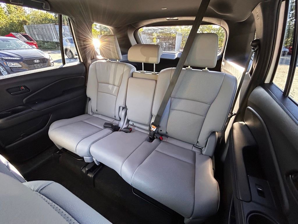 Used 2023 Honda Passport EX-L image 25