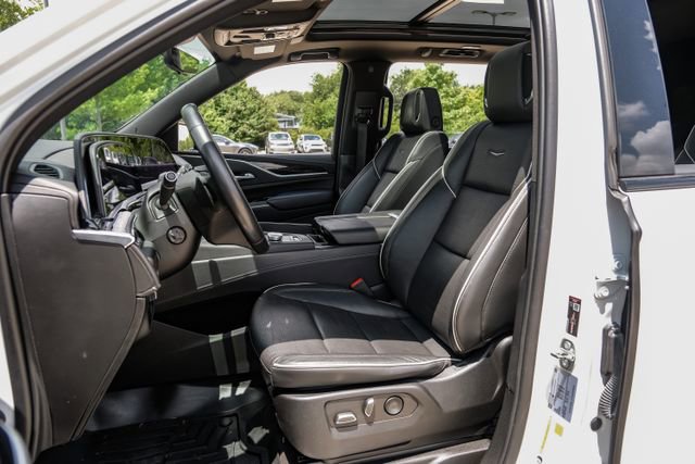 Used 2023 Cadillac Escalade ESV Sport w/ Touring Package AWD/4WD image 44