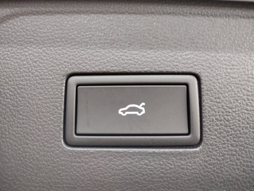 New 2026 Volkswagen Atlas SEL Premium R-Line image 21