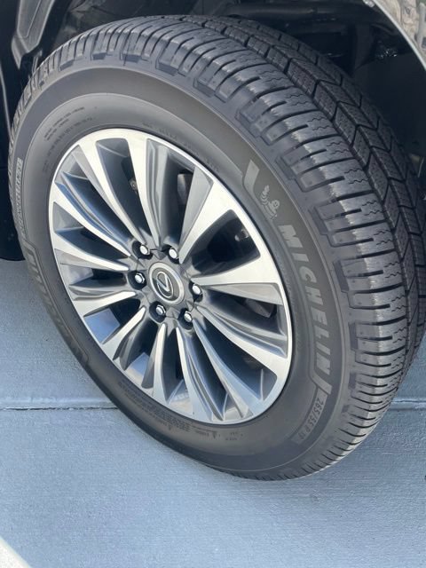 Used 2023 Lexus GX 460 Luxury AWD/4WD image 3