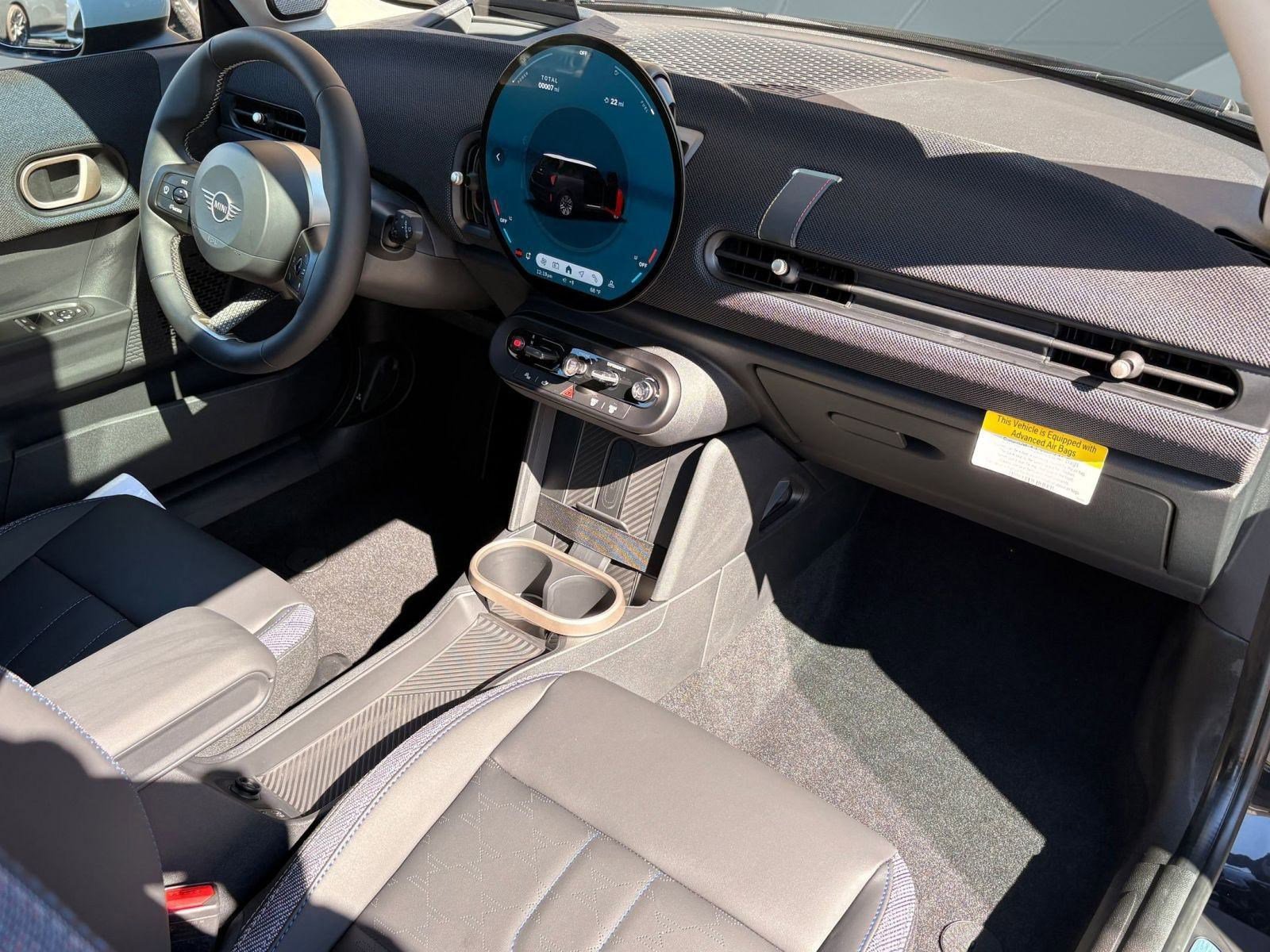 New 2026 MINI Cooper 2-Door Hardtop image 25