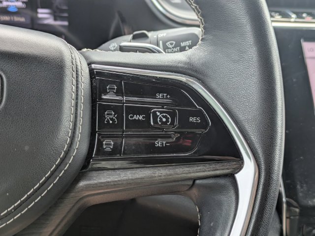 Used 2022 Jeep Grand Cherokee Overland AWD/4WD image 28