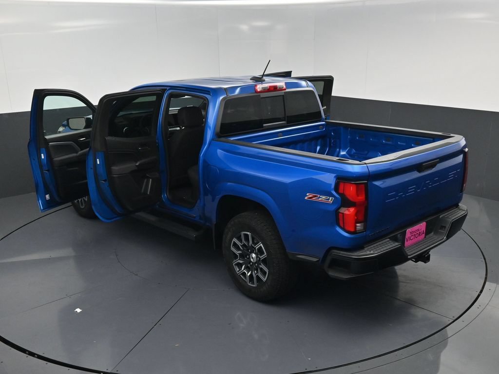 Used 2024 Chevrolet Colorado Z71 w/ Z71 Convenience Package 2 AWD/4WD image 19