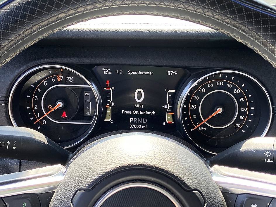 Used 2020 Jeep Gladiator Overland AWD/4WD image 13