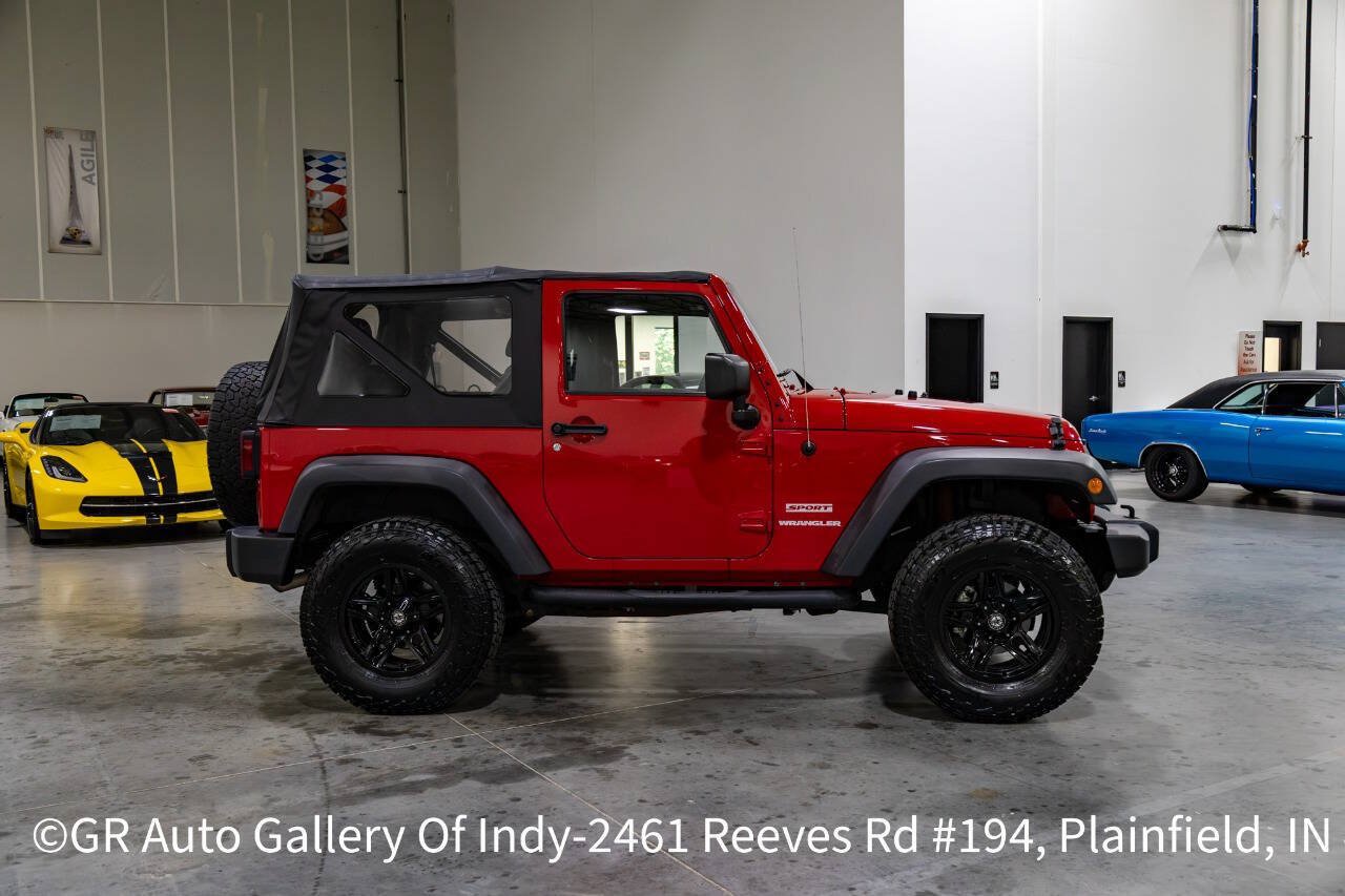 Used 2011 Jeep Wrangler Sport AWD/4WD image 24