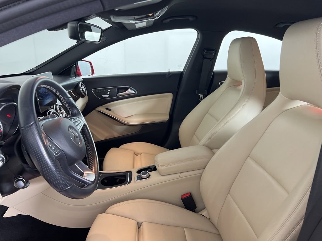 Used 2019 Mercedes-Benz CLA 250 image 2