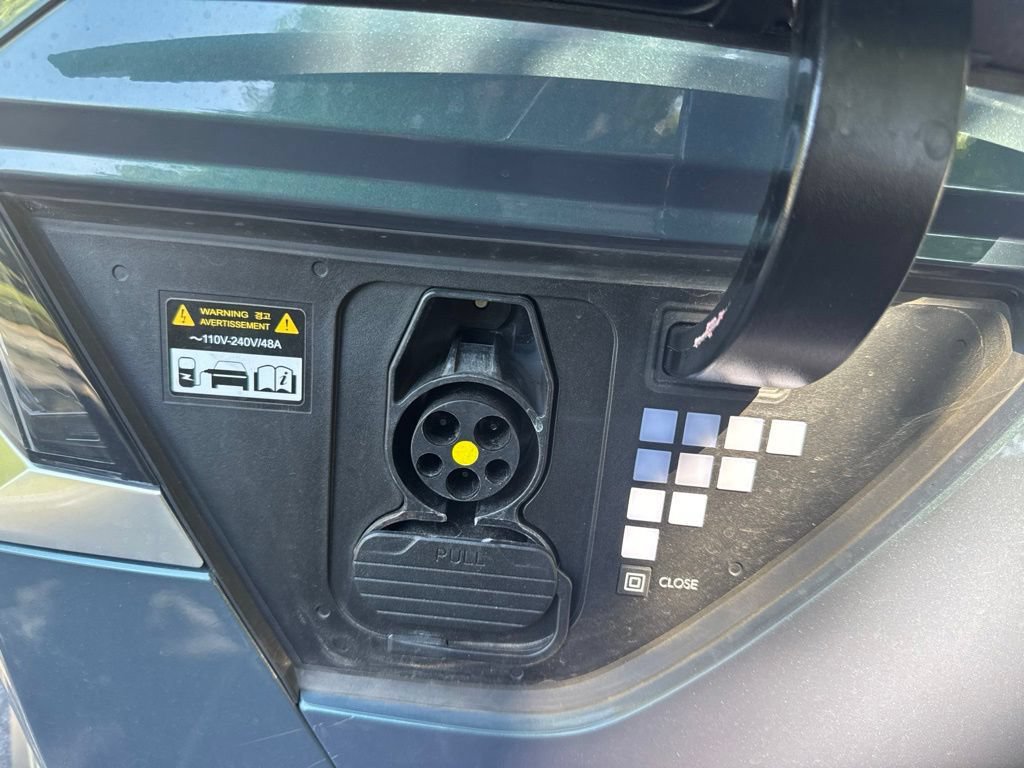 Used 2024 Hyundai Ioniq 5 Limited AWD/4WD image 33