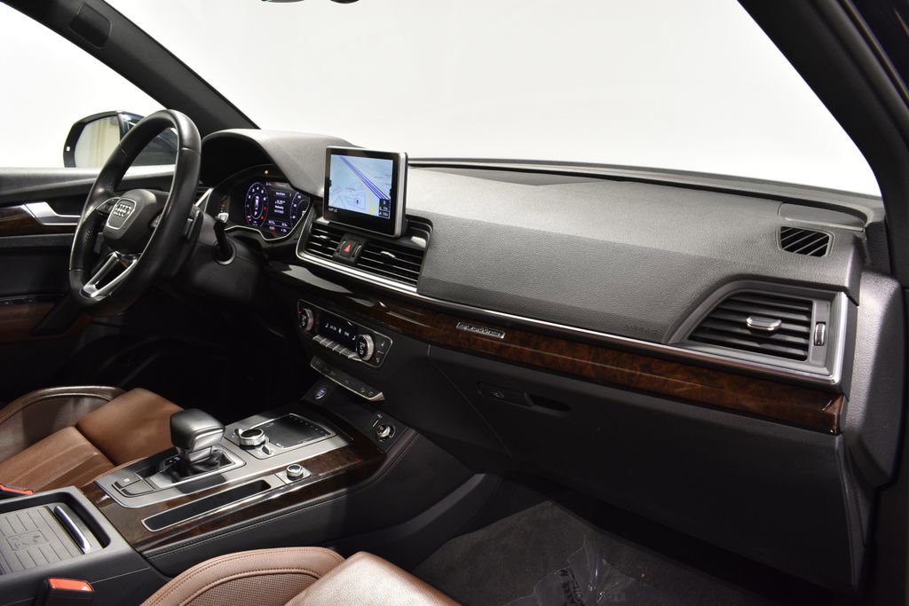 Used 2019 Audi Q5 2.0T Premium Plus w/ Premium Plus Package image 32