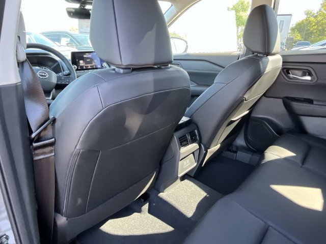 New 2026 Nissan Rogue Dark Armor AWD/4WD image 21