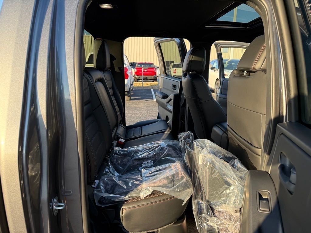 New 2026 Nissan Frontier PRO-4X w/ Pro Premium Package image 31