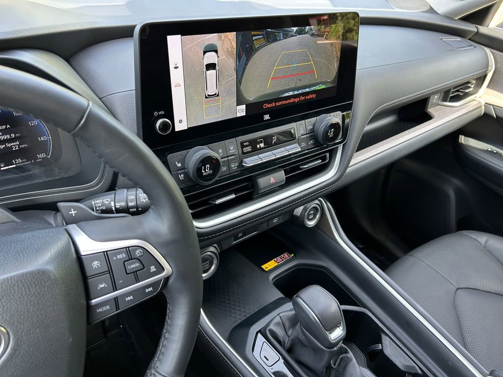 Used 2024 Toyota Grand Highlander Platinum image 19