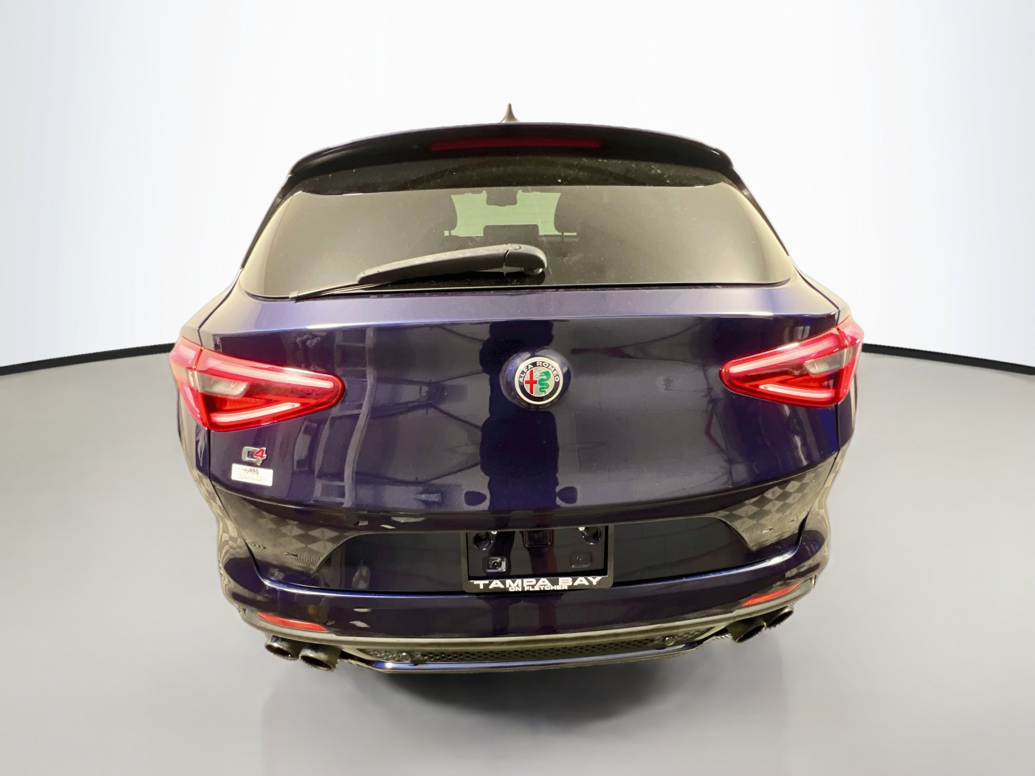 Used 2018 Alfa Romeo Stelvio Quadrifoglio w/ Convenience Package AWD/4WD image 6