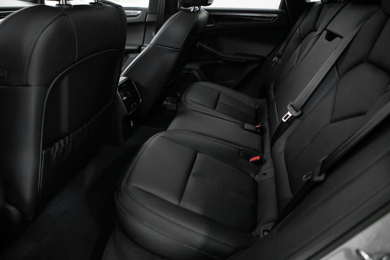 New 2026 Porsche Macan S AWD/4WD image 34