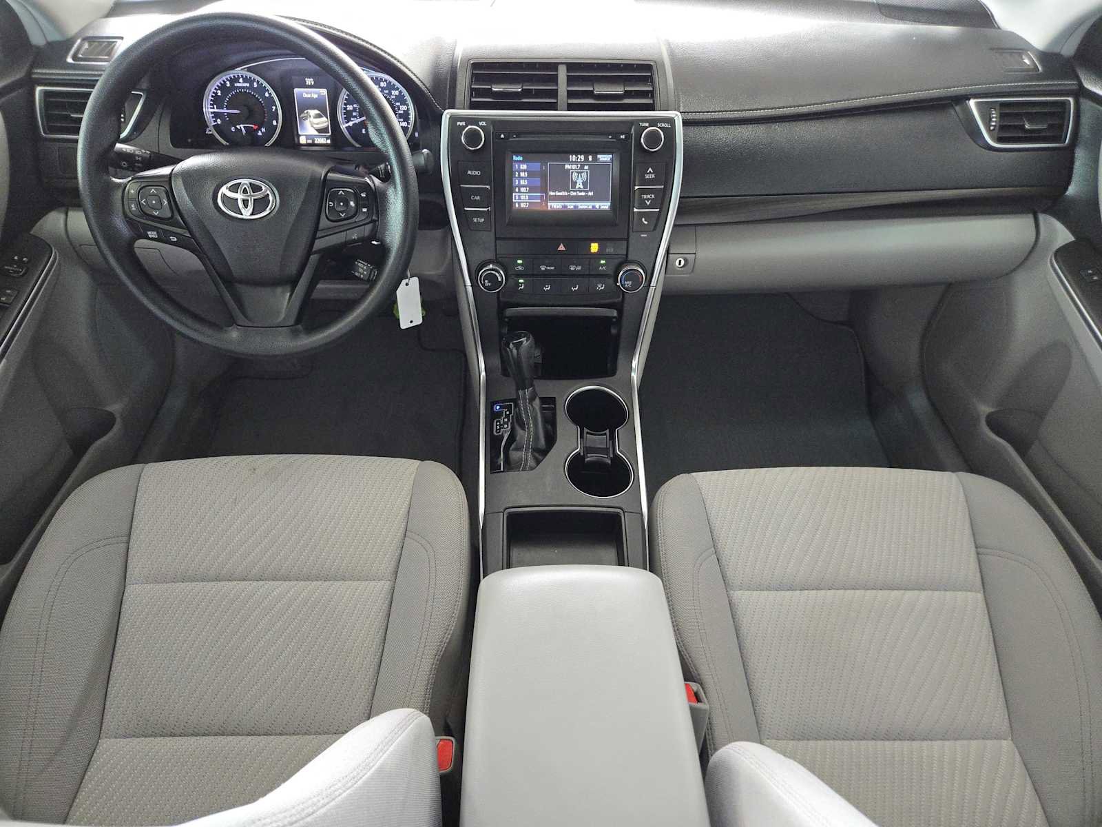 Used 2016 Toyota Camry LE image 23