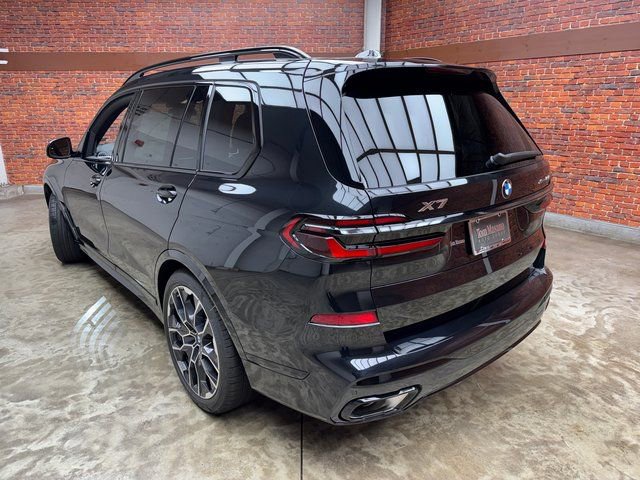 Used 2026 BMW X7 xDrive40i AWD/4WD image 2