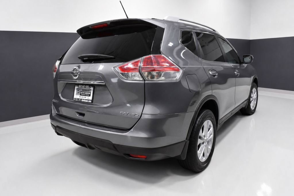 Used 2016 Nissan Rogue SV w/ SV Moonroof Package AWD/4WD image 8