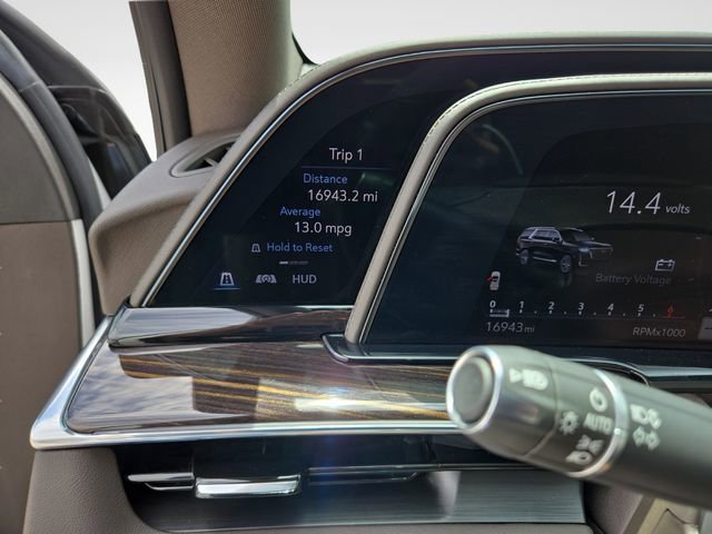Used 2021 Cadillac Escalade Premium Luxury w/ LPO, Illumination Package AWD/4WD image 21