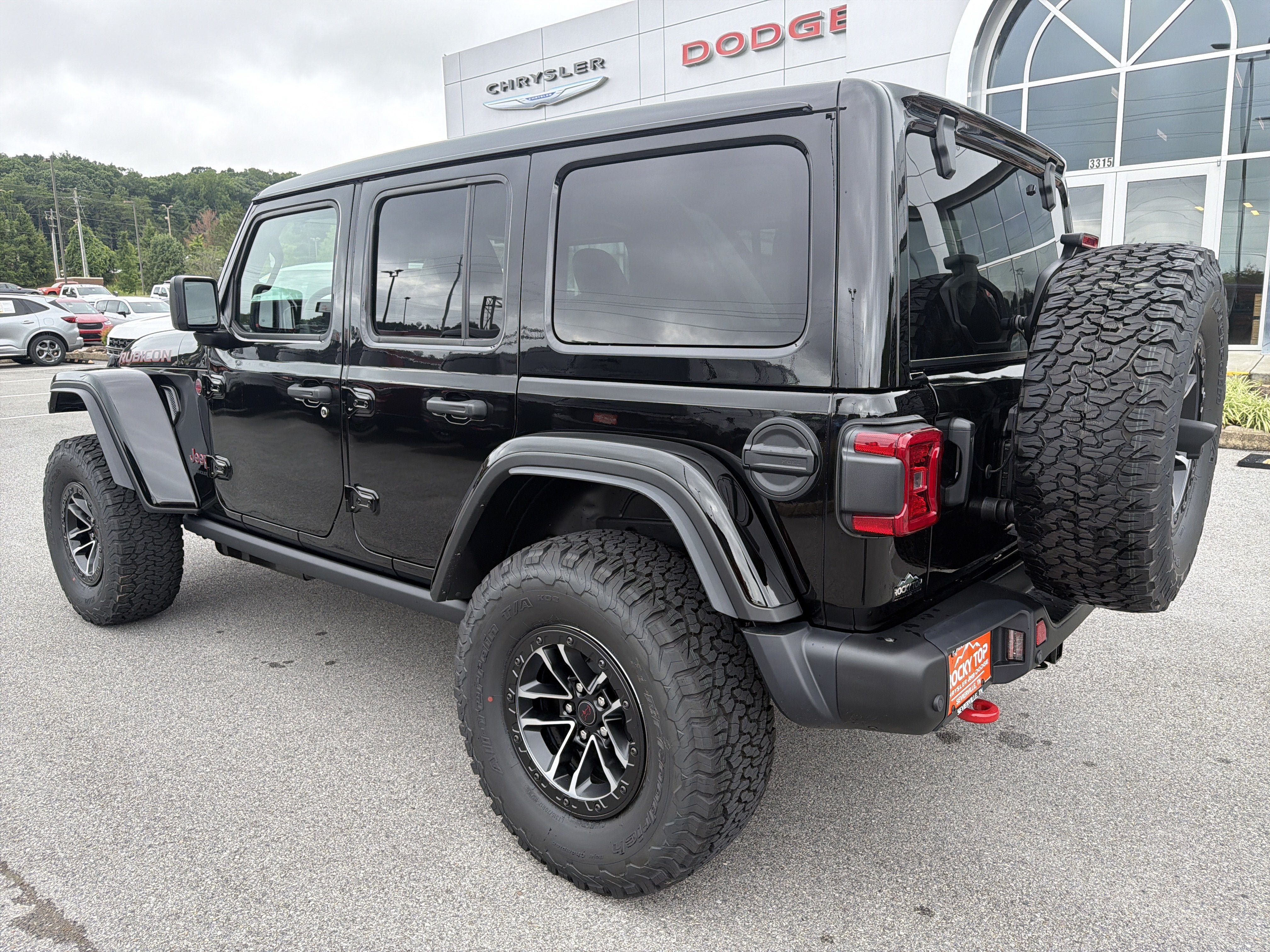 New 2026 Jeep Wrangler Unlimited Rubicon AWD/4WD image 9