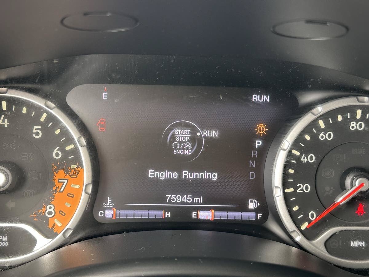 Used 2017 Jeep Renegade Trailhawk image 10