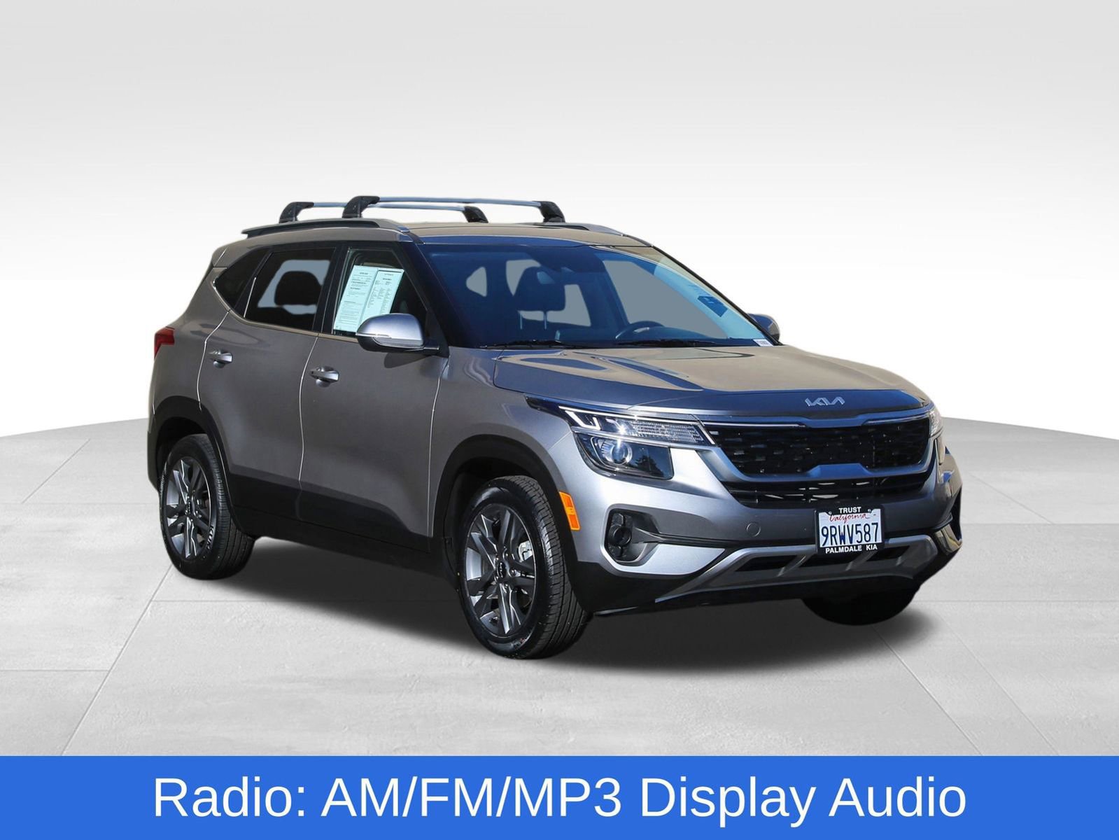 Used 2023 Kia Seltos S image 2