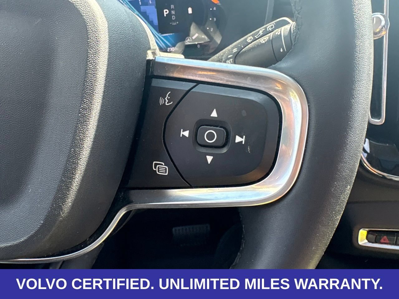 Certified 2024 Volvo XC40 B5 Plus w/ Protection Package Premier AWD/4WD image 23