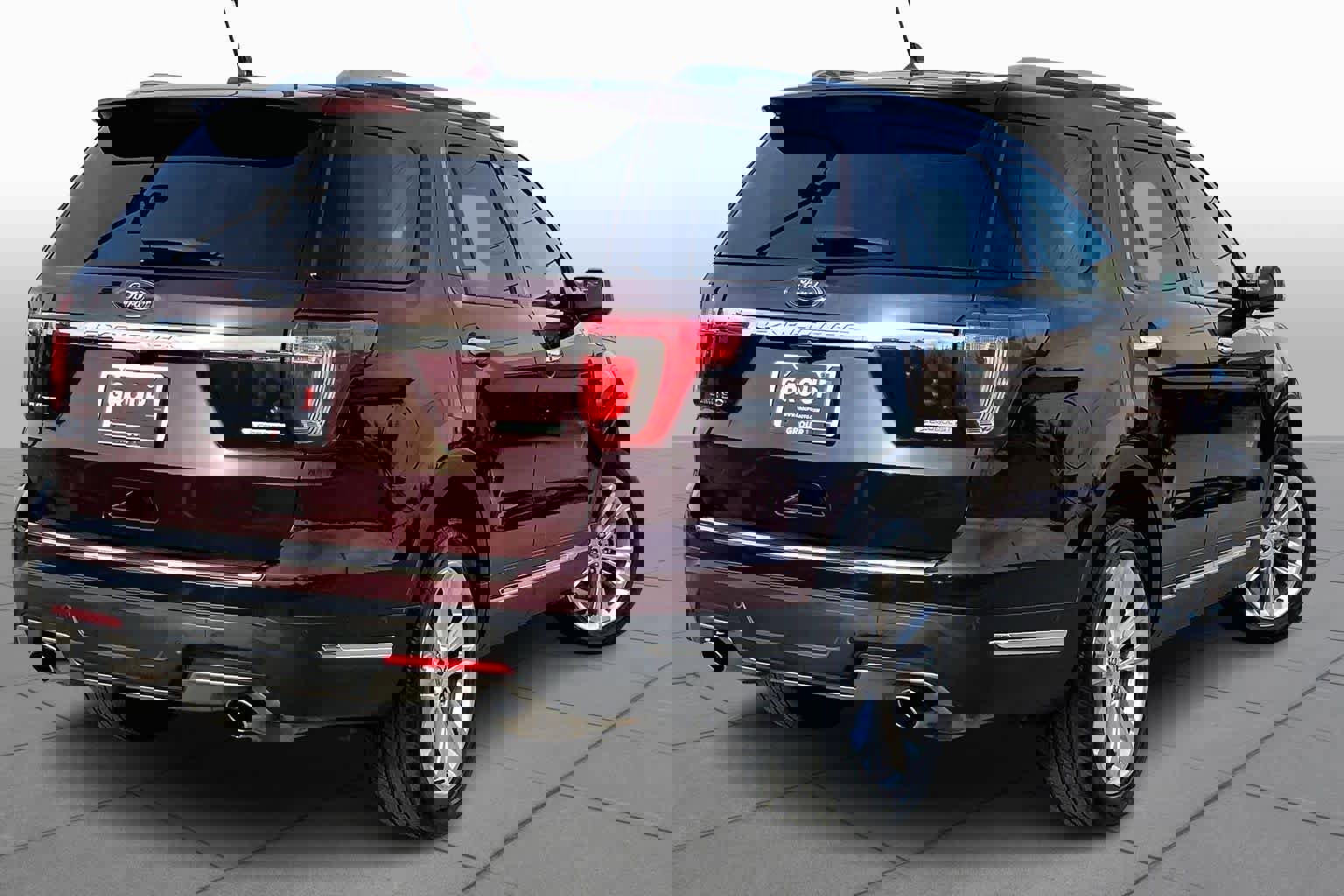 Used 2018 Ford Explorer Limited w/ Equipment Group 301A image 12