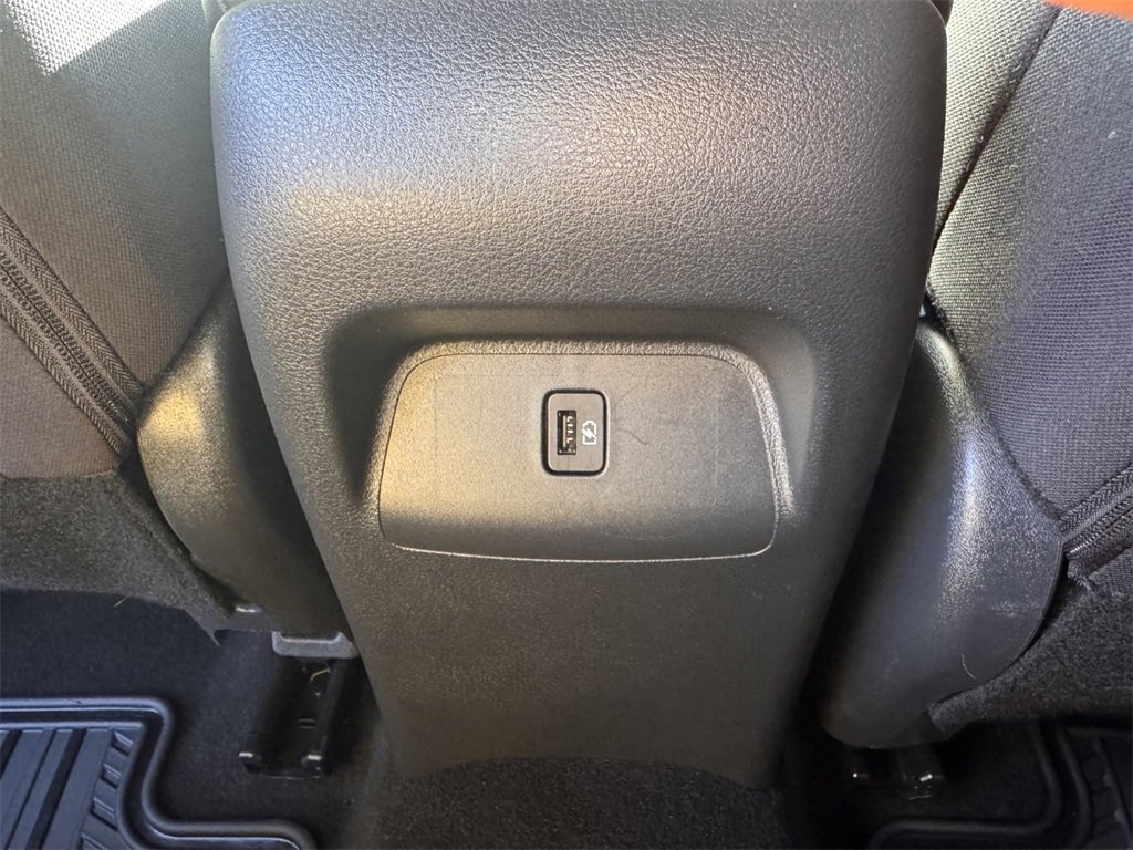 Used 2023 Nissan Sentra SV image 24