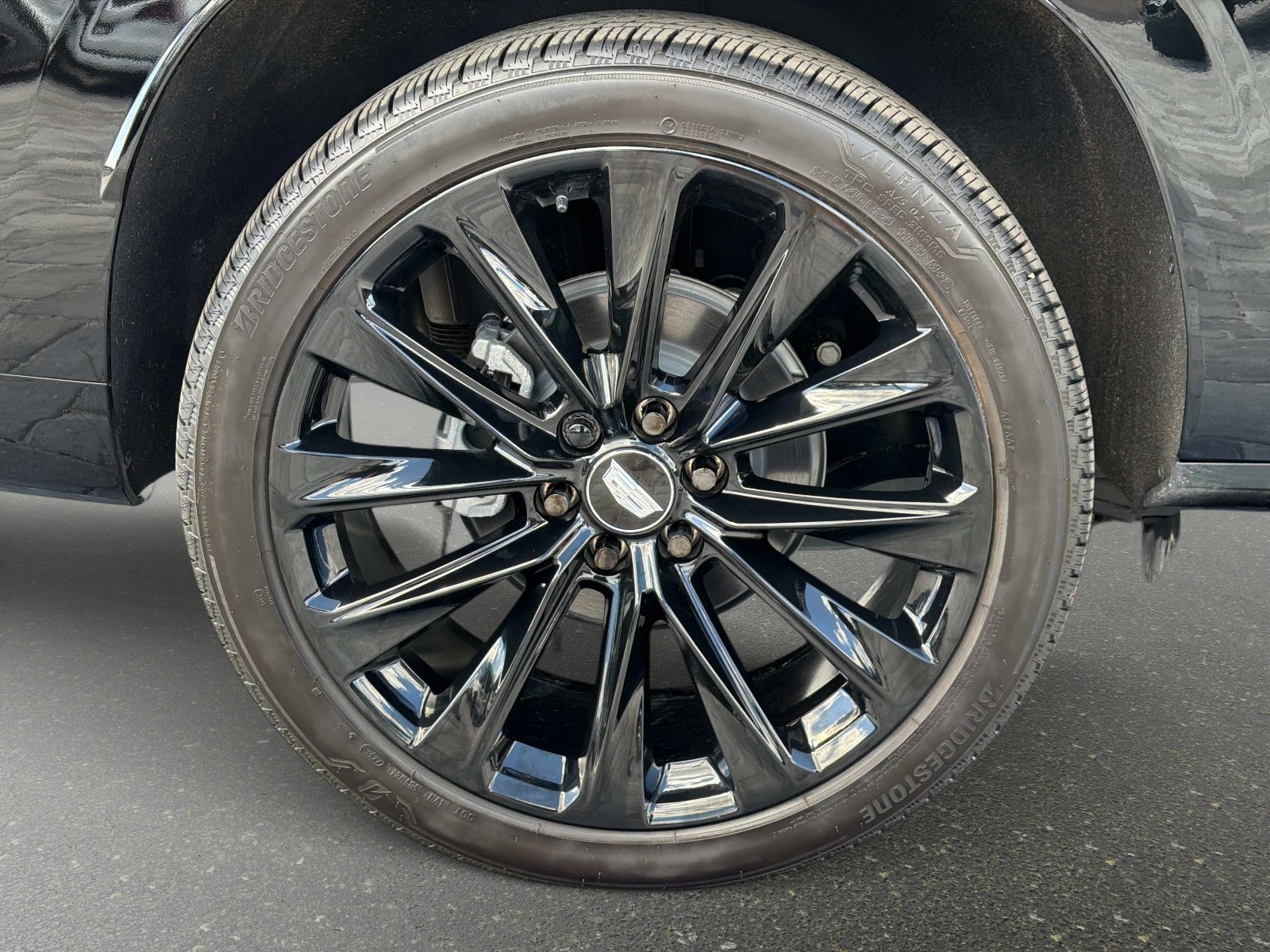 Used 2026 Cadillac Escalade ESV Platinum Sport w/ LPO, ONYX Package image 13